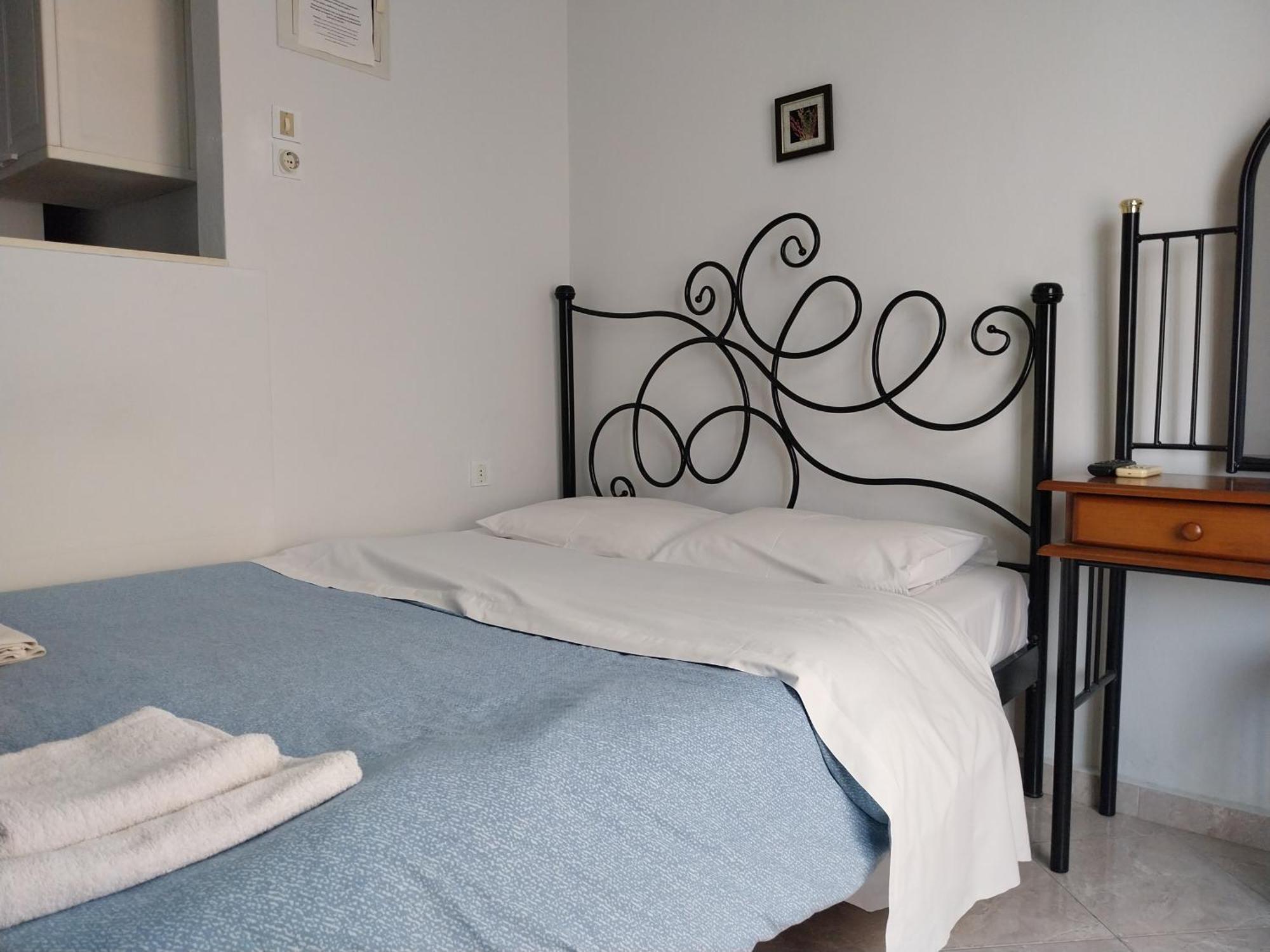Hermoupoli Rooms Extérieur photo